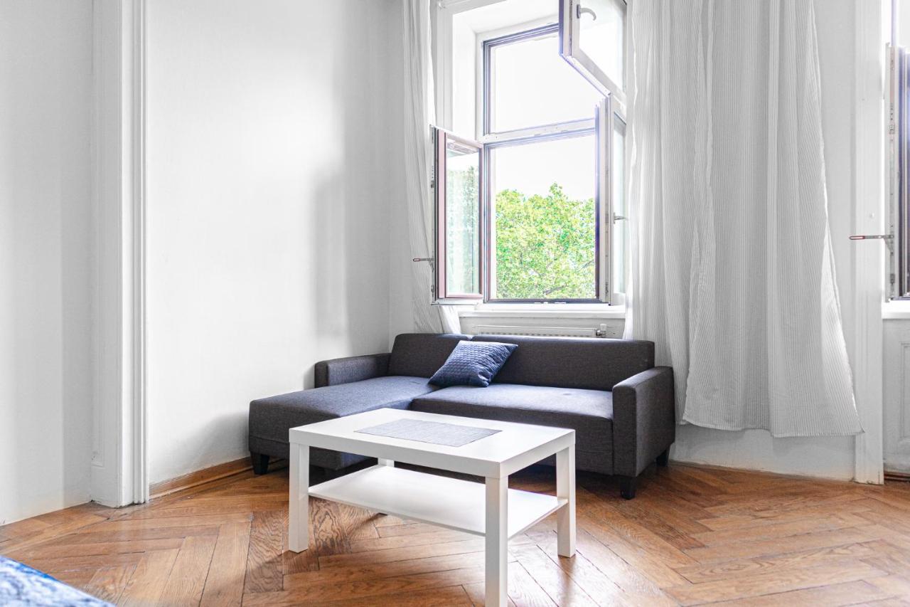 4 Great Apartment Akh - Ideal For Groups Of 19 Viena Exterior foto