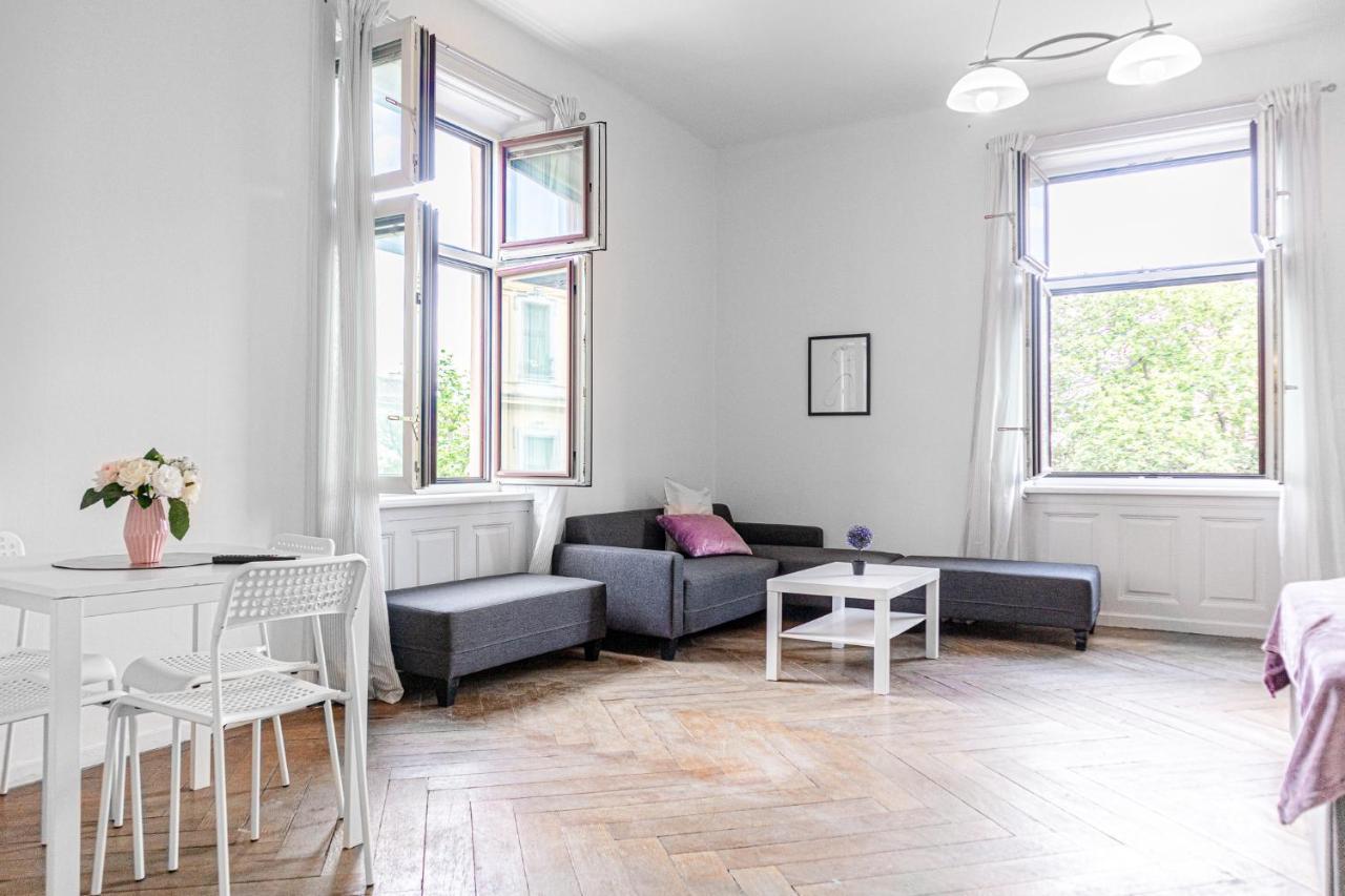 4 Great Apartment Akh - Ideal For Groups Of 19 Viena Exterior foto
